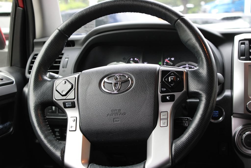 Used 2023 Toyota 4Runner Limited AWD/4WD image 11