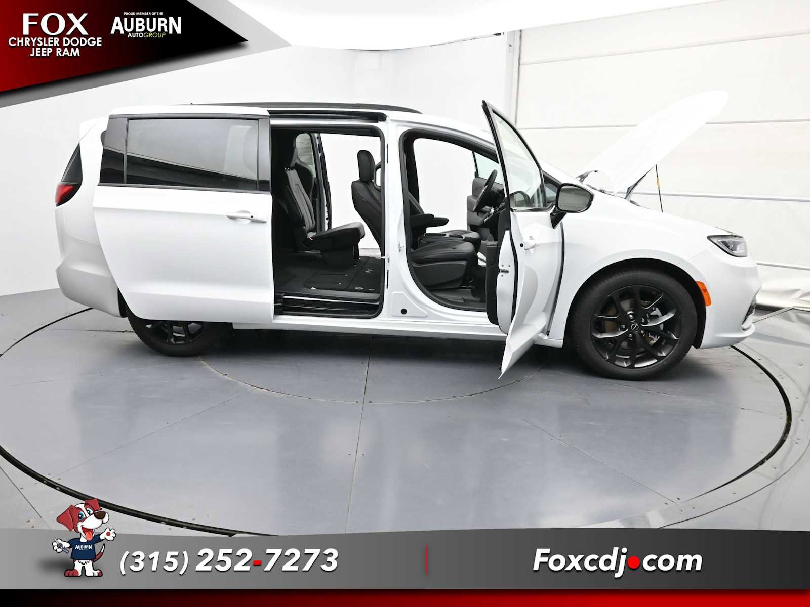 New 2026 Chrysler Pacifica Select w/ S Appearance Package image 38