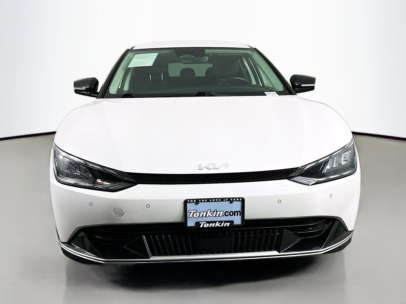 Used 2023 Kia EV6 Wind image 2