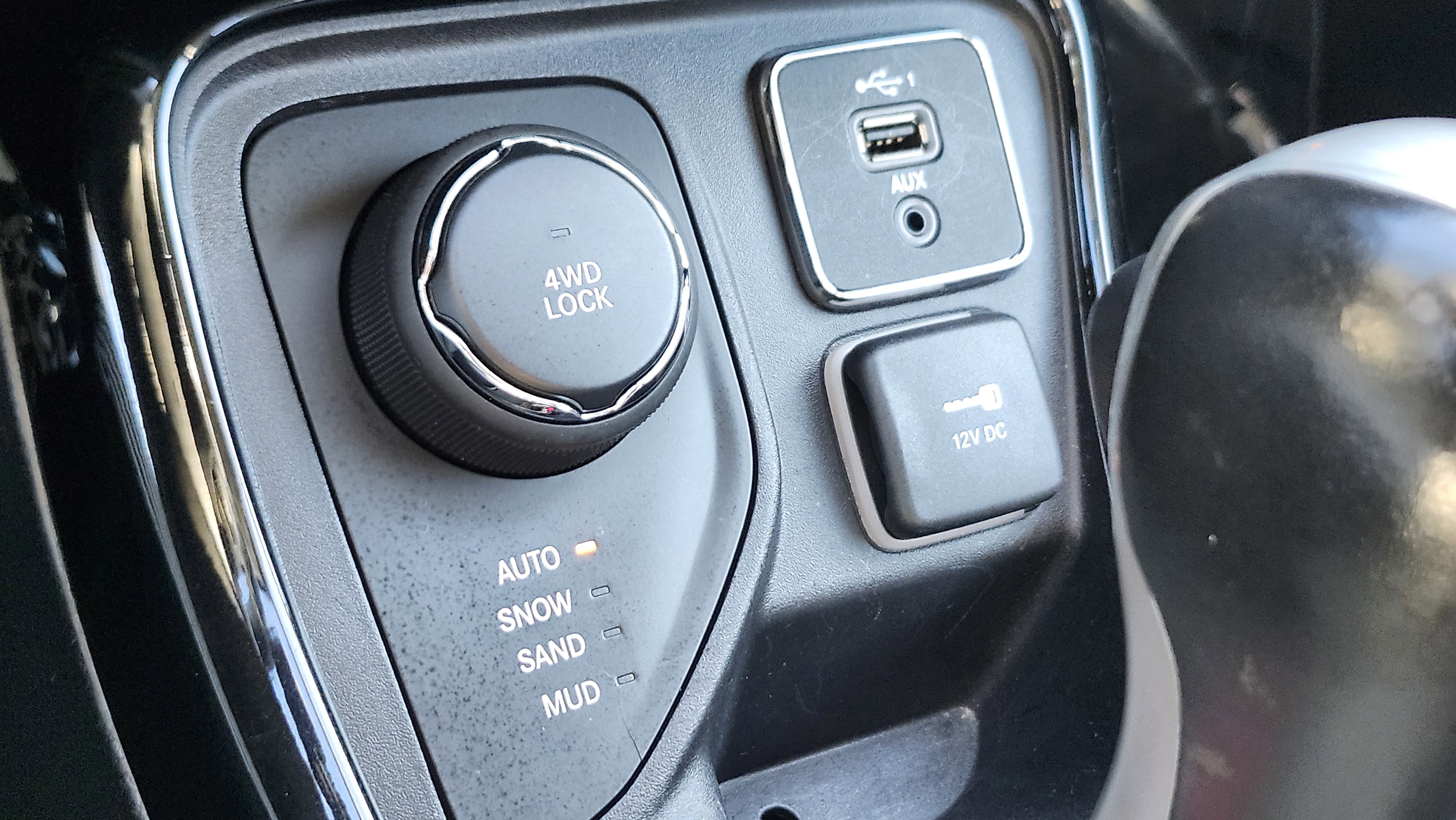 Used 2020 Jeep Compass Limited image 9