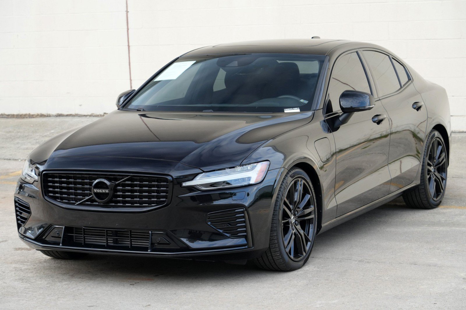 Used 2022 Volvo S60 T8 R-Design w/ Climate Package AWD/4WD image 50