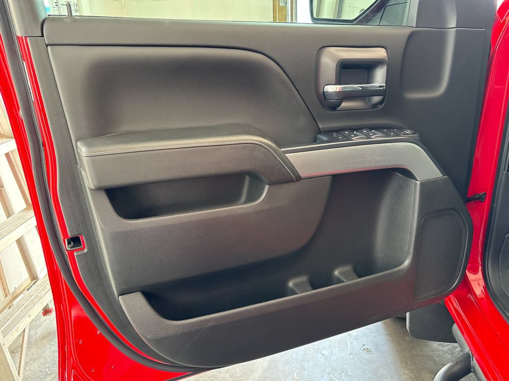 Used 2018 Chevrolet Silverado 1500 LT w/ All Star Edition AWD/4WD image 13