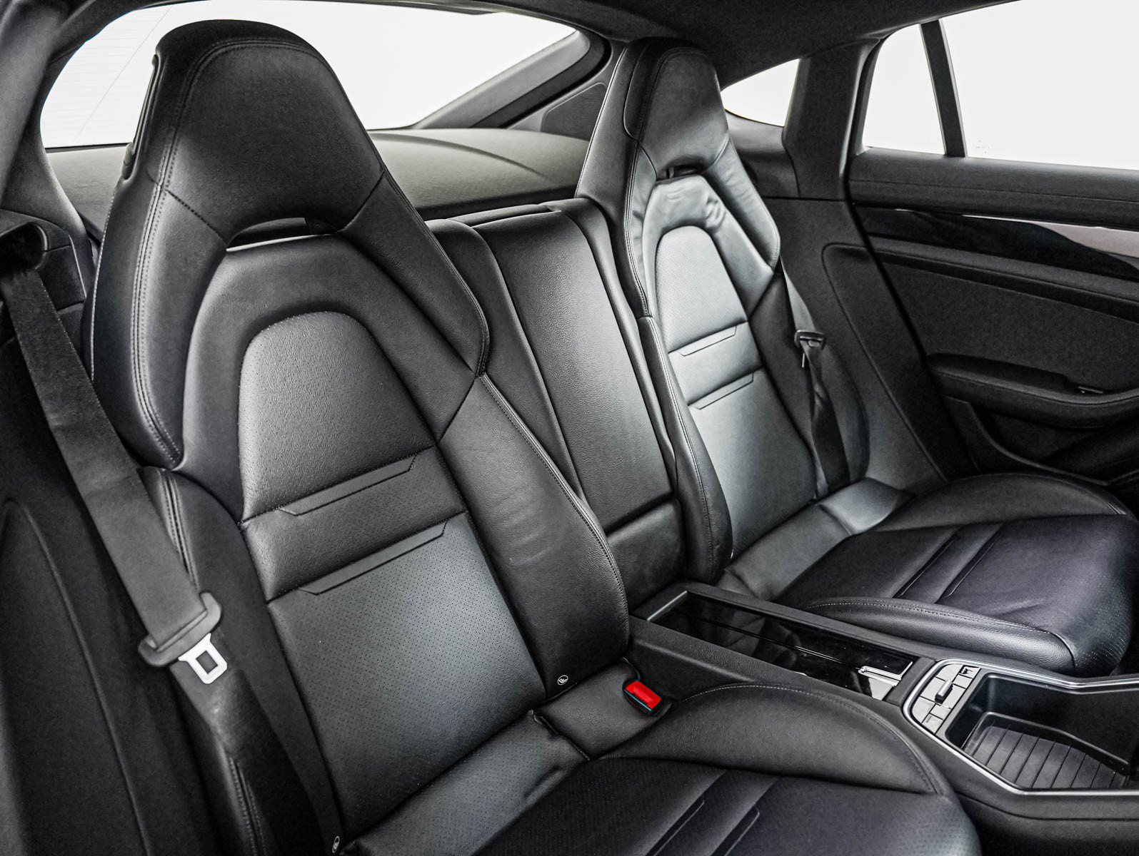 Certified 2018 Porsche Panamera RWD image 6