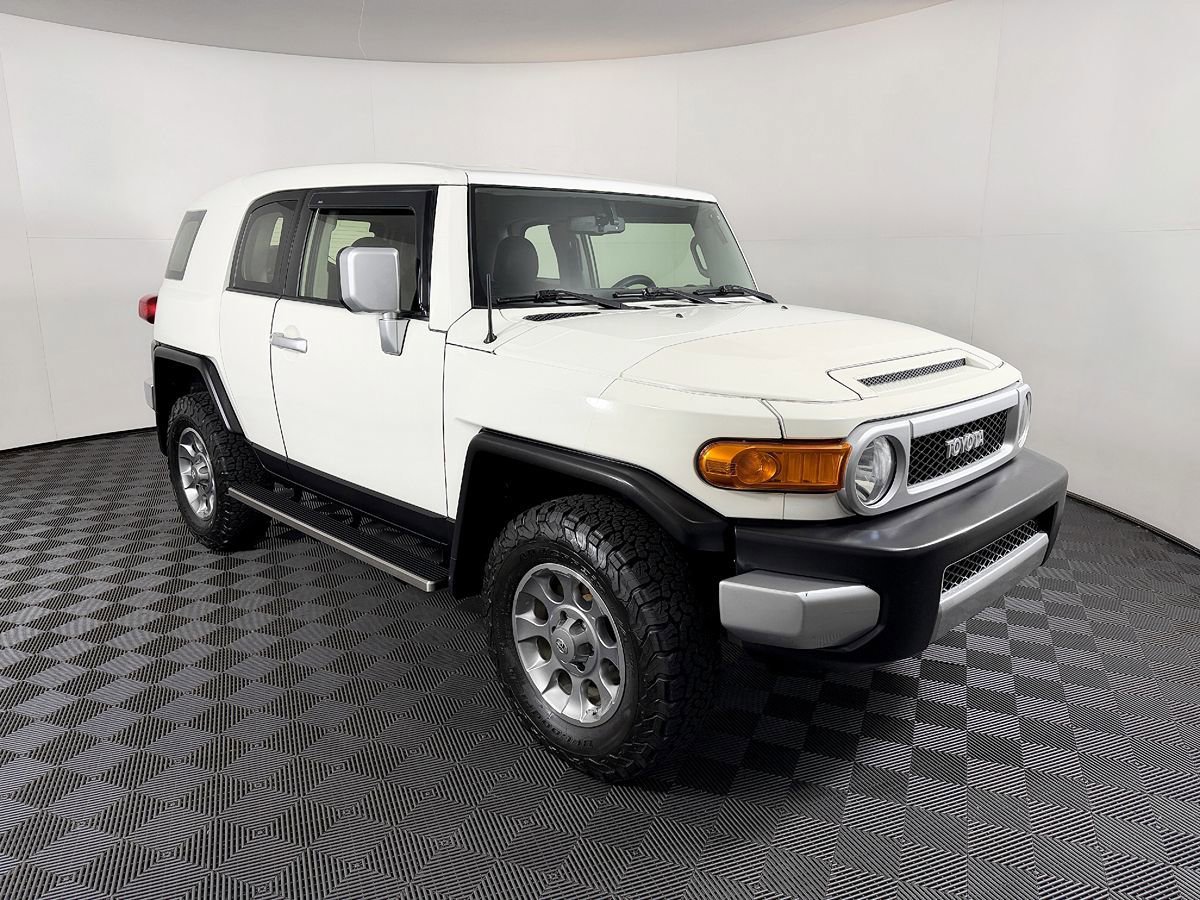 Used 2013 Toyota FJ Cruiser 4WD image 6