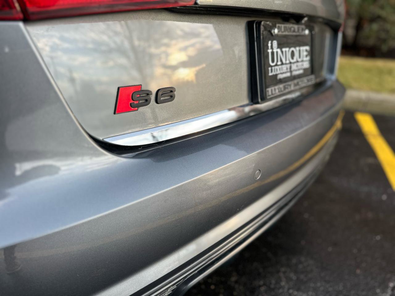 Used 2016 Audi S6 Prestige w/ Prestige Package image 11