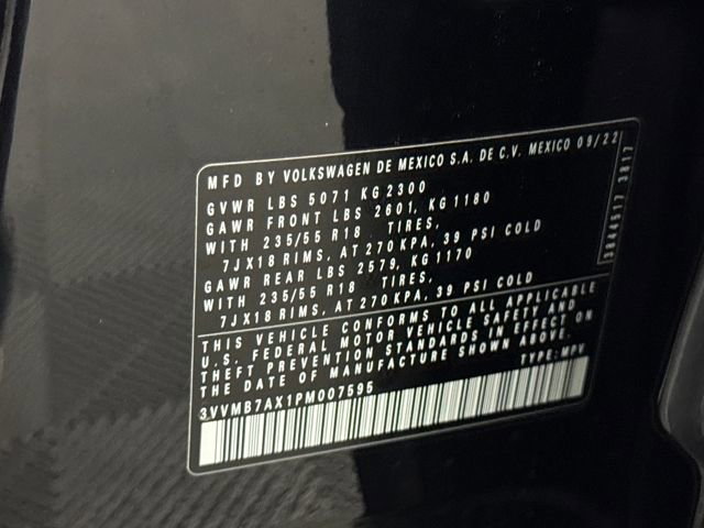 Used 2023 Volkswagen Tiguan SE w/ Panoramic Sunroof Package AWD/4WD image 29