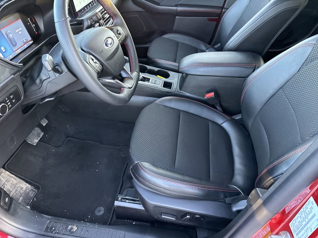 Used 2025 Ford Escape ST-Line w/ Tech Pack #1 image 11
