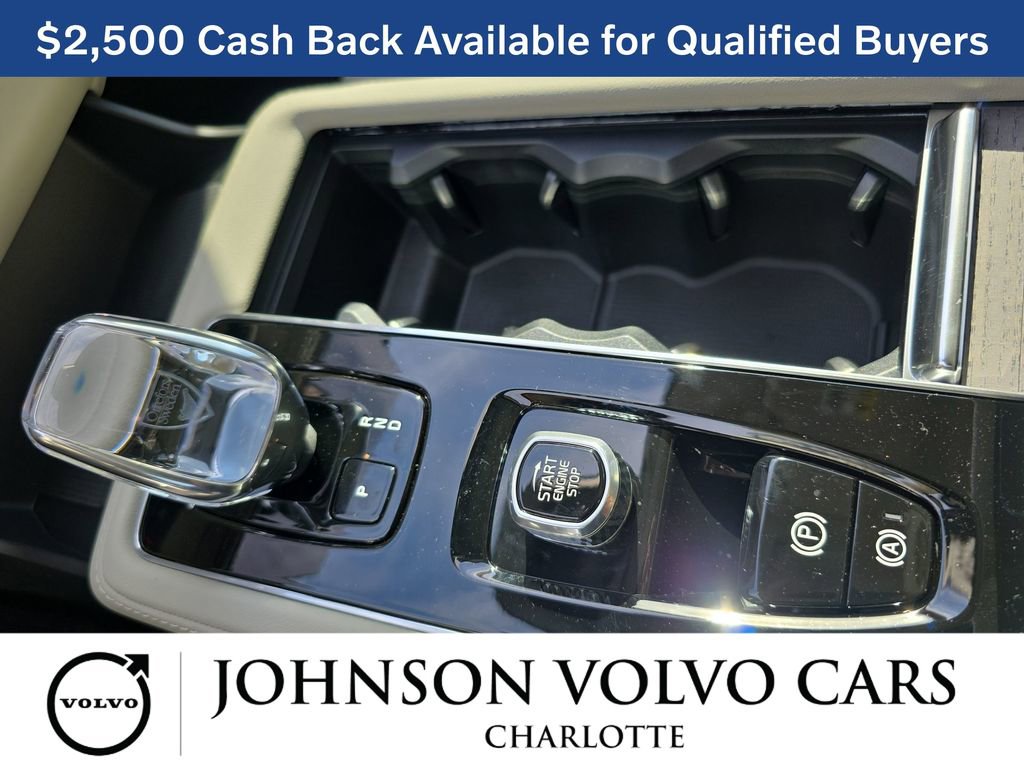 New 2026 Volvo XC90 B6 Ultra w/ Protection Package image 28