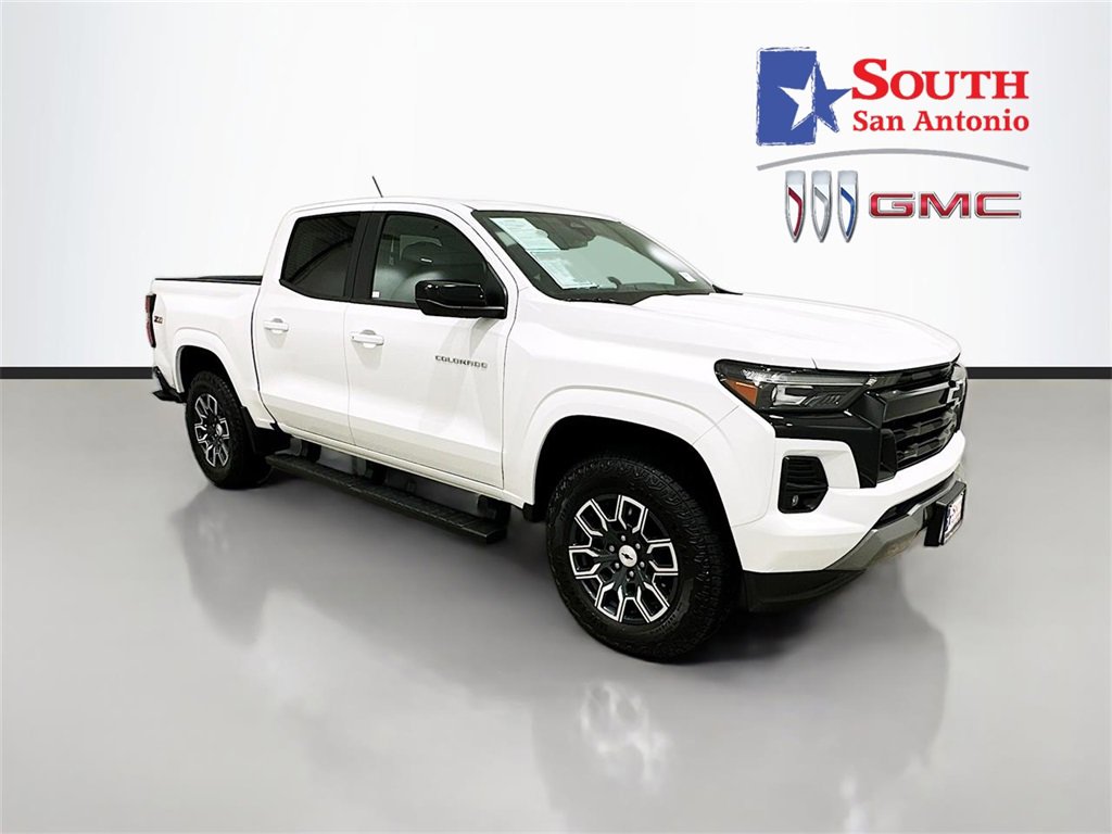 Used 2024 Chevrolet Colorado Z71 w/ Z71 Convenience Package 2 image 1