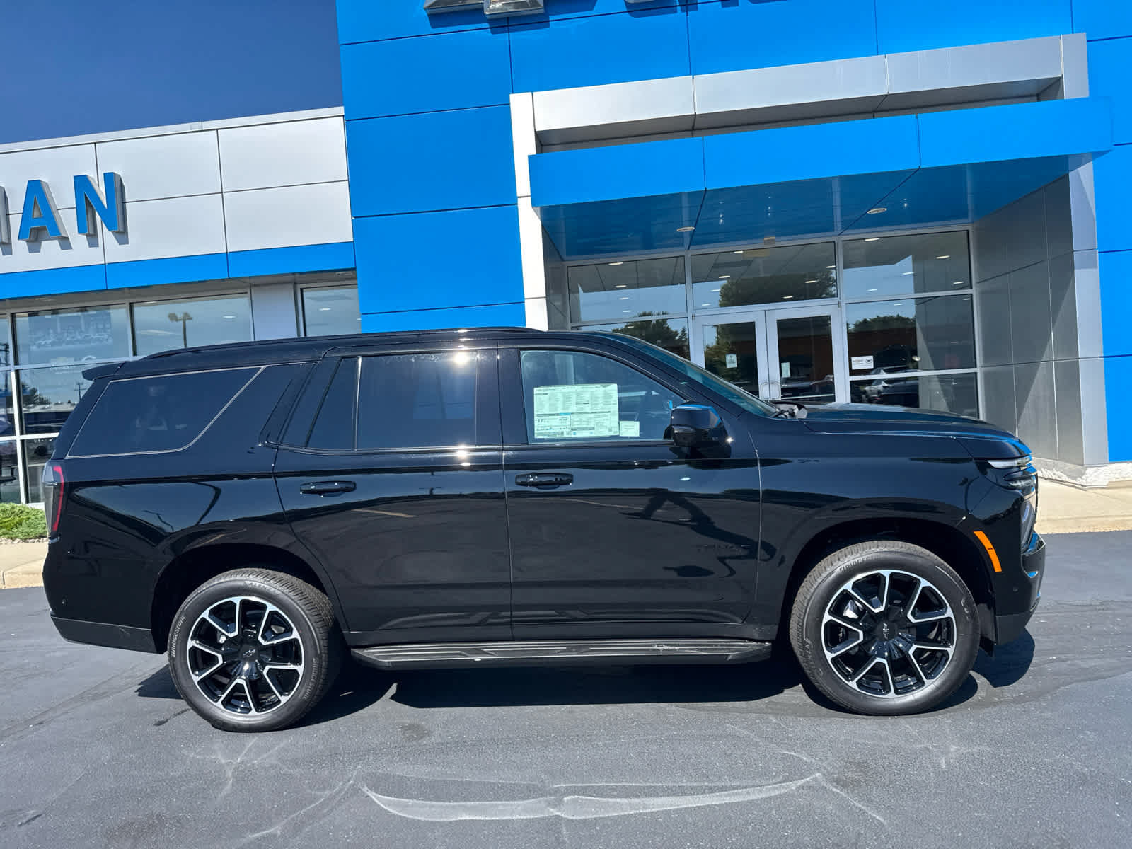 New 2026 Chevrolet Tahoe RST w/ Comfort Package AWD/4WD image 2
