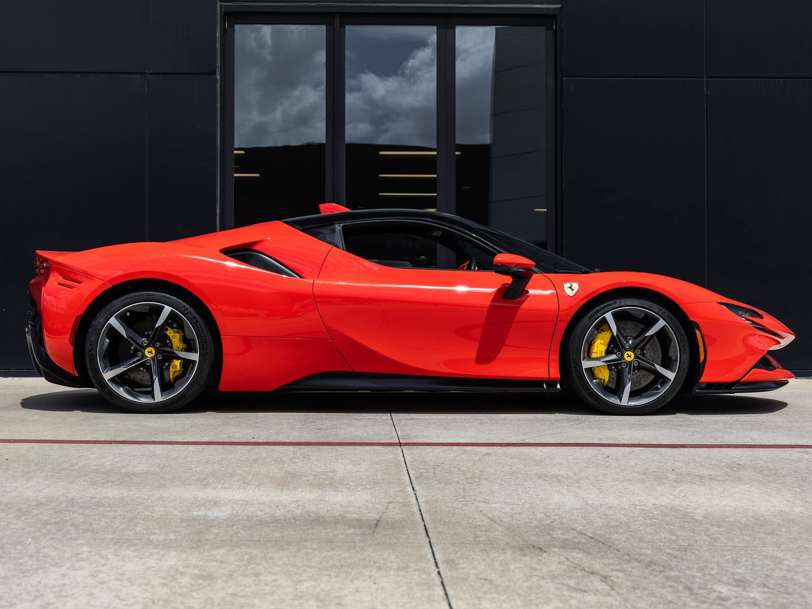Used 2021 Ferrari SF90 Stradale image 10