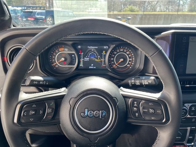 Used 2025 Jeep Wrangler Unlimited Rubicon w/ Steel Bumper Group image 29