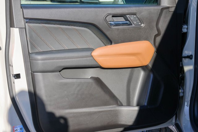 New 2026 GMC Canyon AT4 w/ AT4 Premium Package image 8