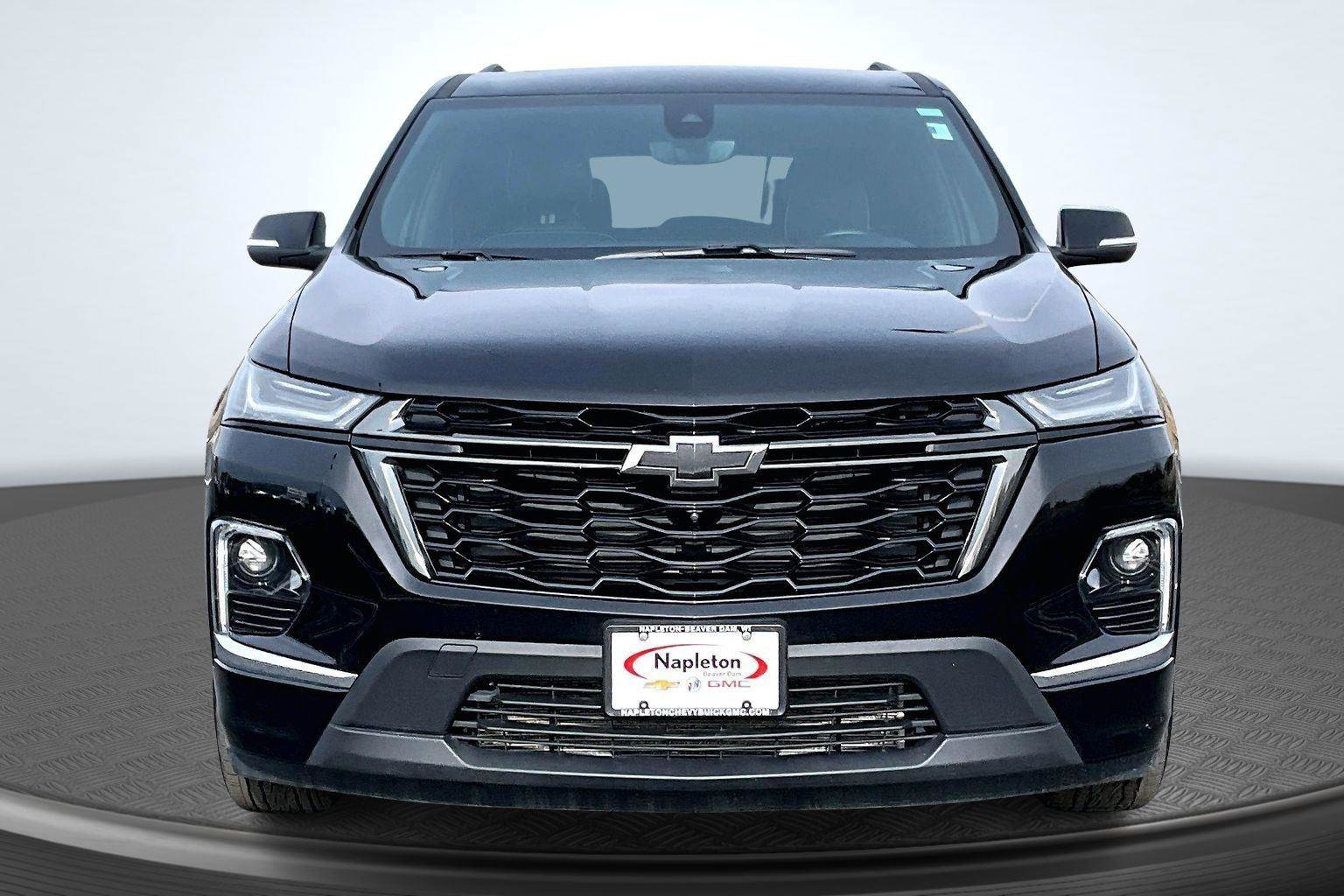 Used 2023 Chevrolet Traverse Premier image 3