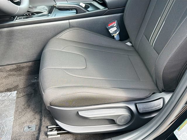 Certified 2026 Hyundai Elantra Sport FWD image 19
