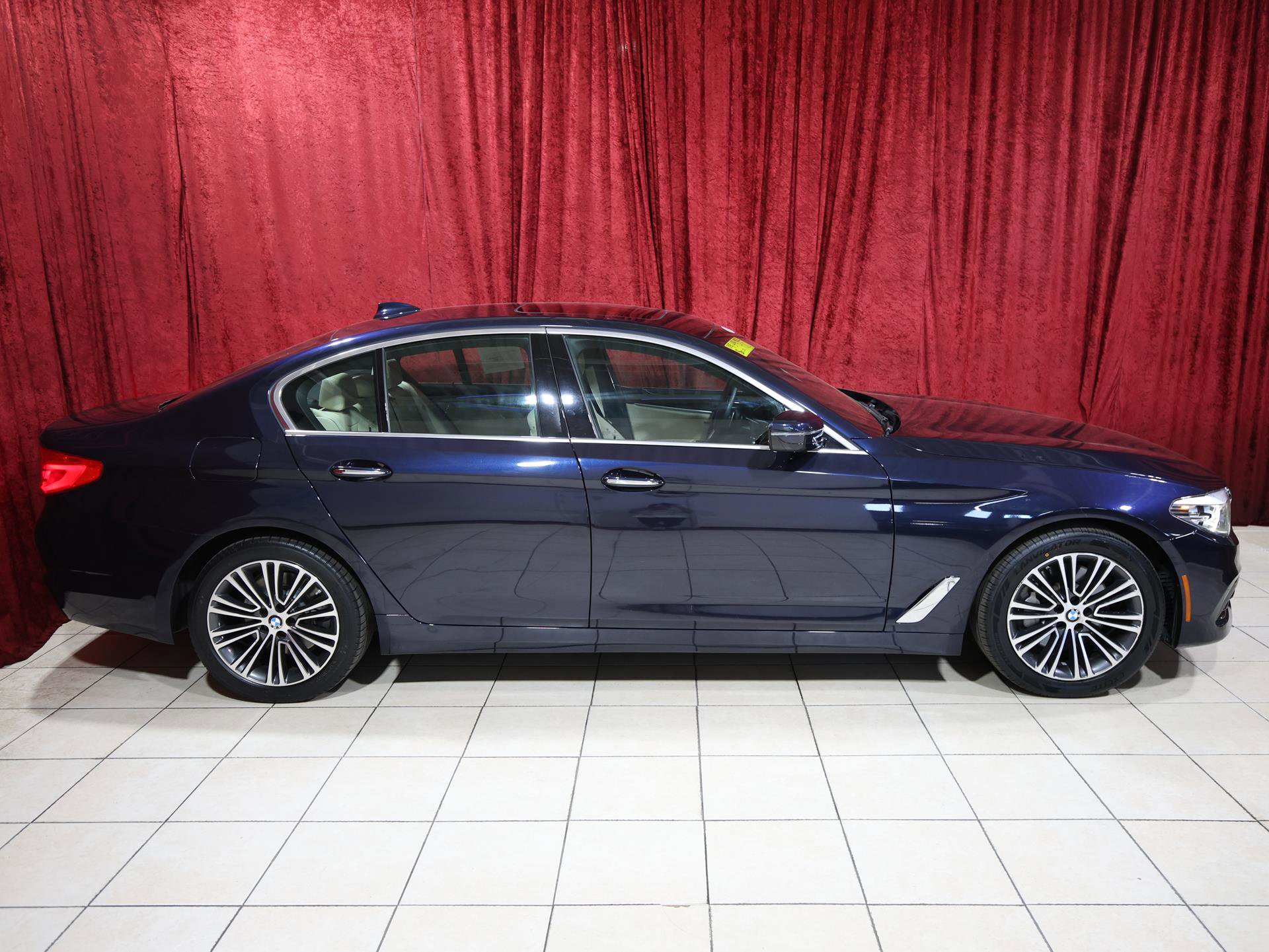 Used 2018 BMW 530i xDrive image 8