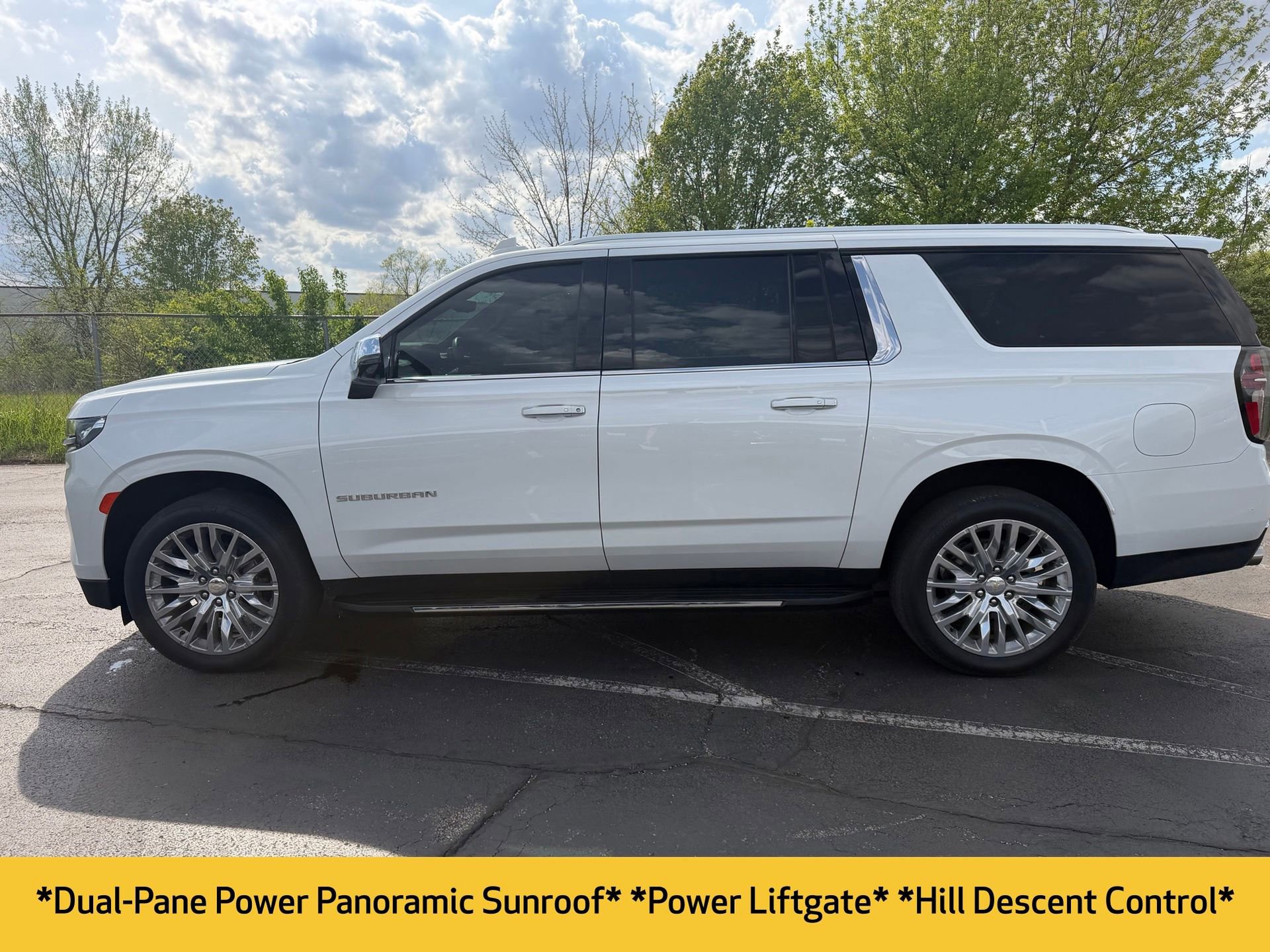 Used 2023 Chevrolet Suburban Premier w/ Premium Package AWD/4WD image 12