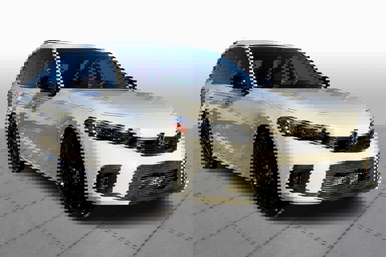 Used 2022 Honda Civic Sport image 2