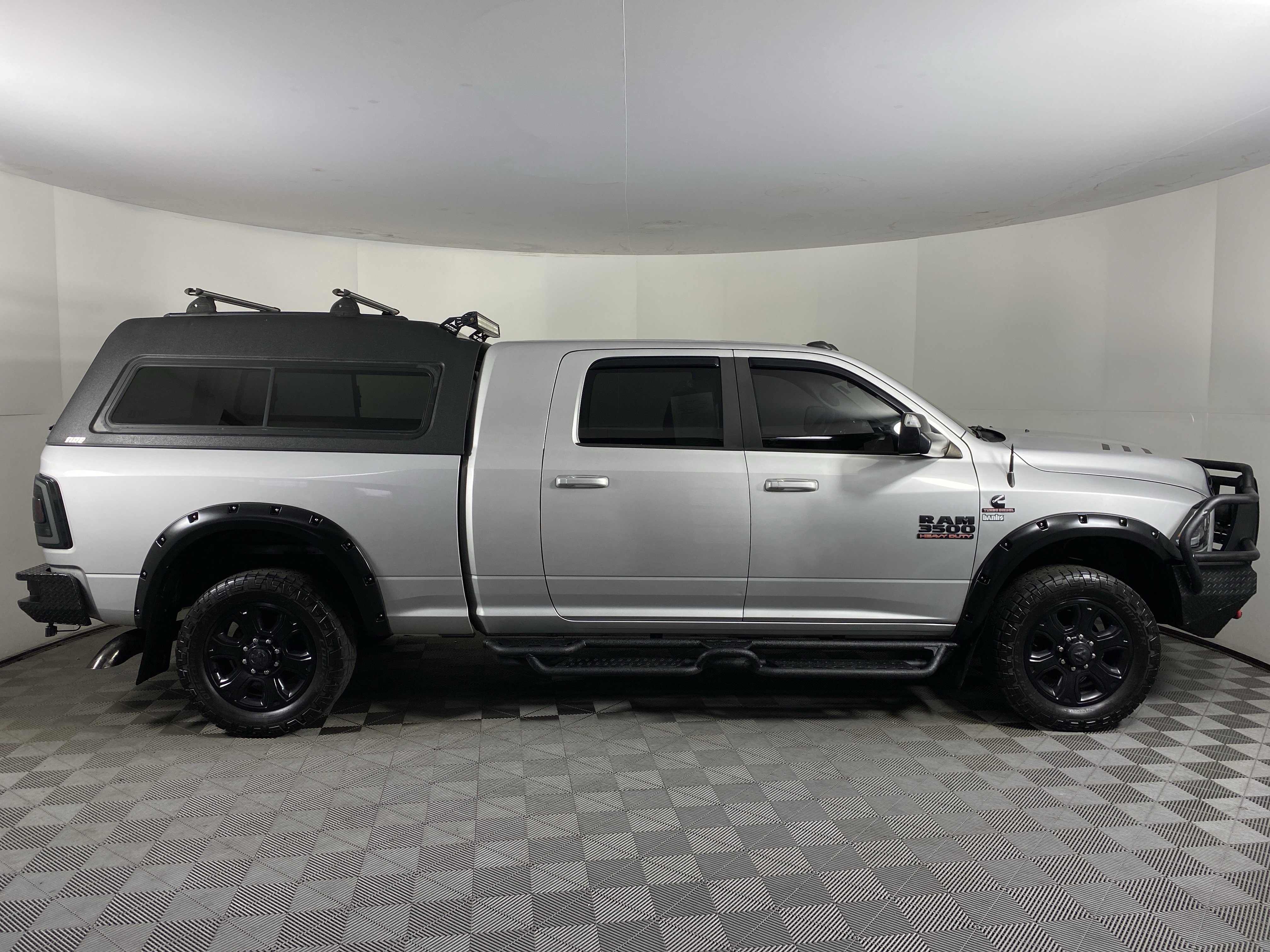 Used 2016 RAM 3500 Laramie w/ Sport Appearance Group image 7