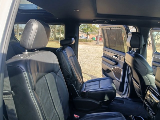 Used 2023 Jeep Wagoneer Series III w/ Premium Group I image 44