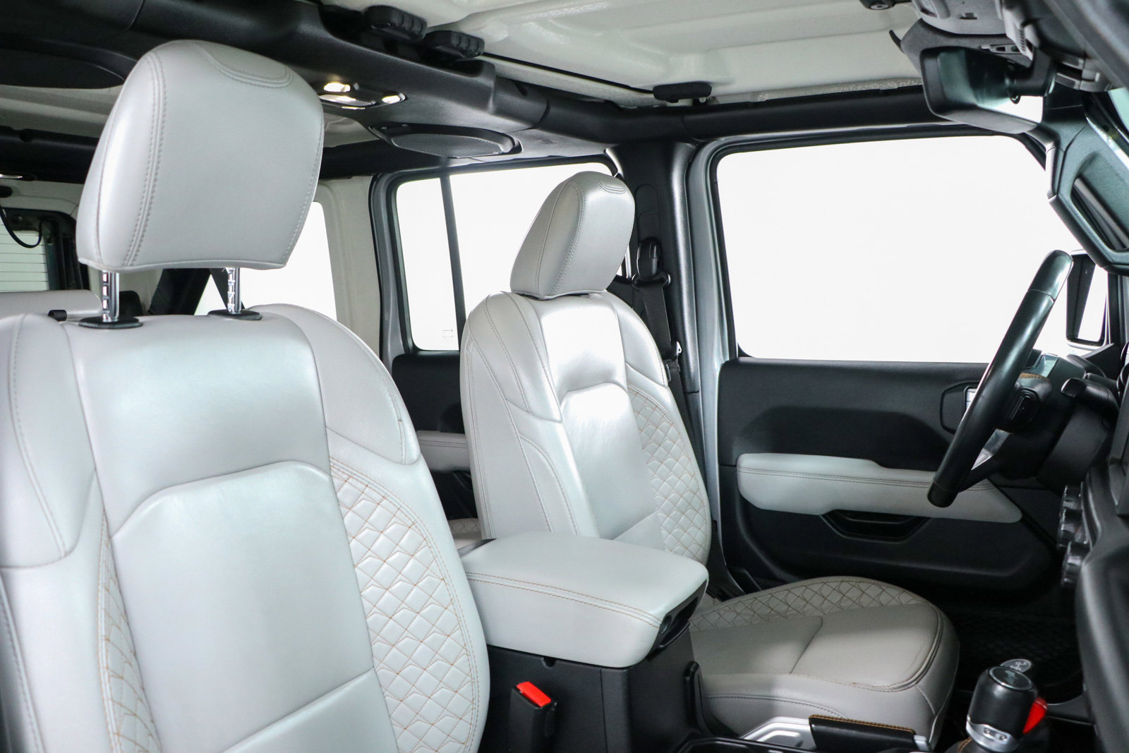 Used 2021 Jeep Wrangler Unlimited Sahara image 28