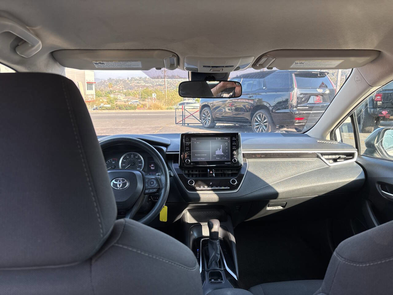 Used 2021 Toyota Corolla LE image 24