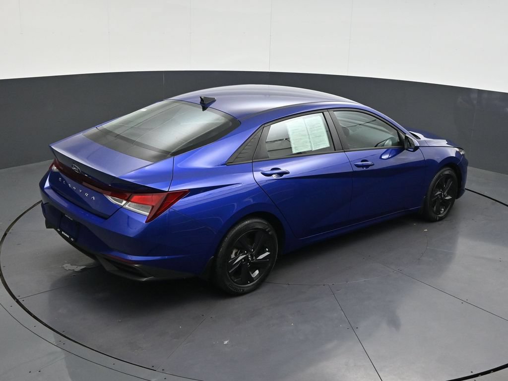 Used 2023 Hyundai Elantra SEL FWD image 19