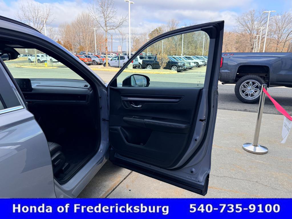 Certified 2025 Honda CR-V Sport-L image 19