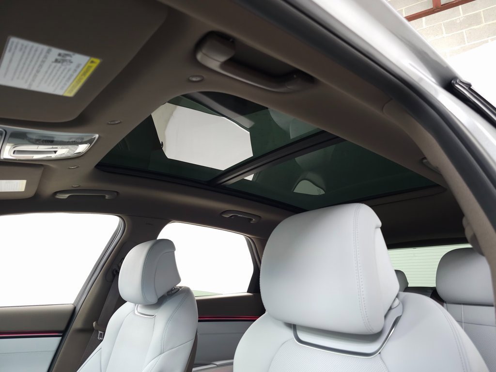 Used 2026 Genesis GV70 2.5T Advanced image 14