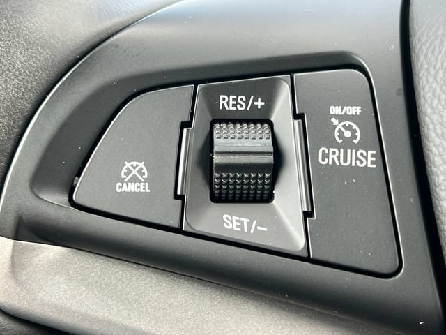 Used 2018 Chevrolet Trax LT w/ LT Convenience Package FWD image 18