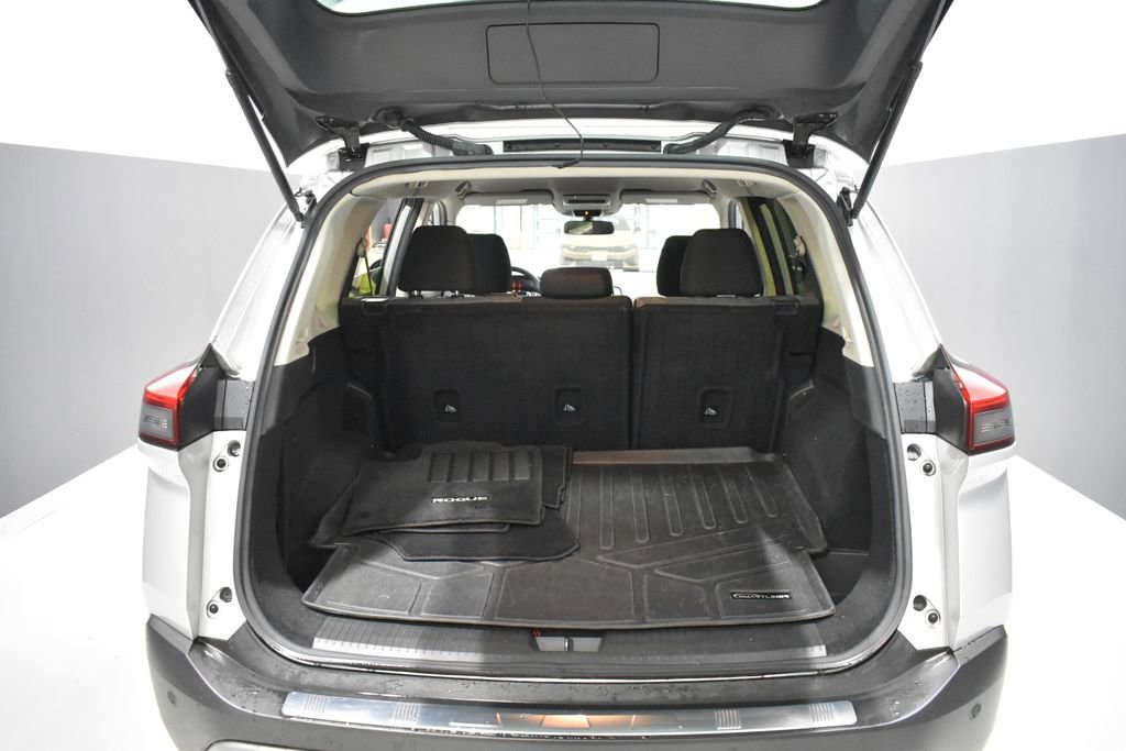 Used 2023 Nissan Rogue SV image 30
