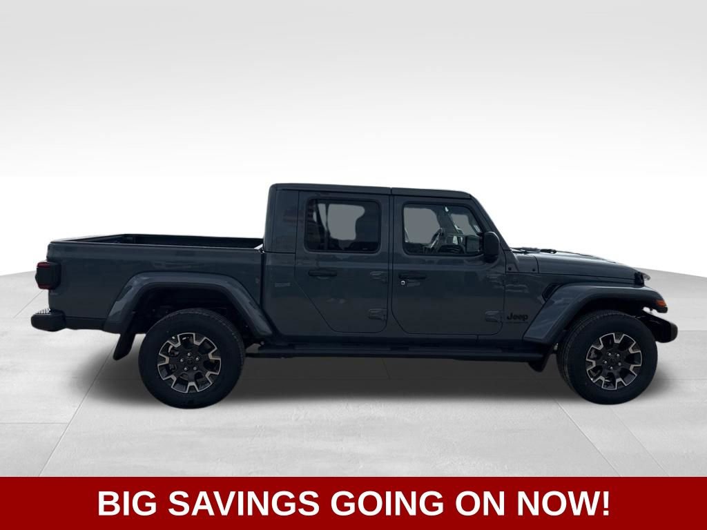 New 2026 Jeep Gladiator Sport AWD/4WD image 2