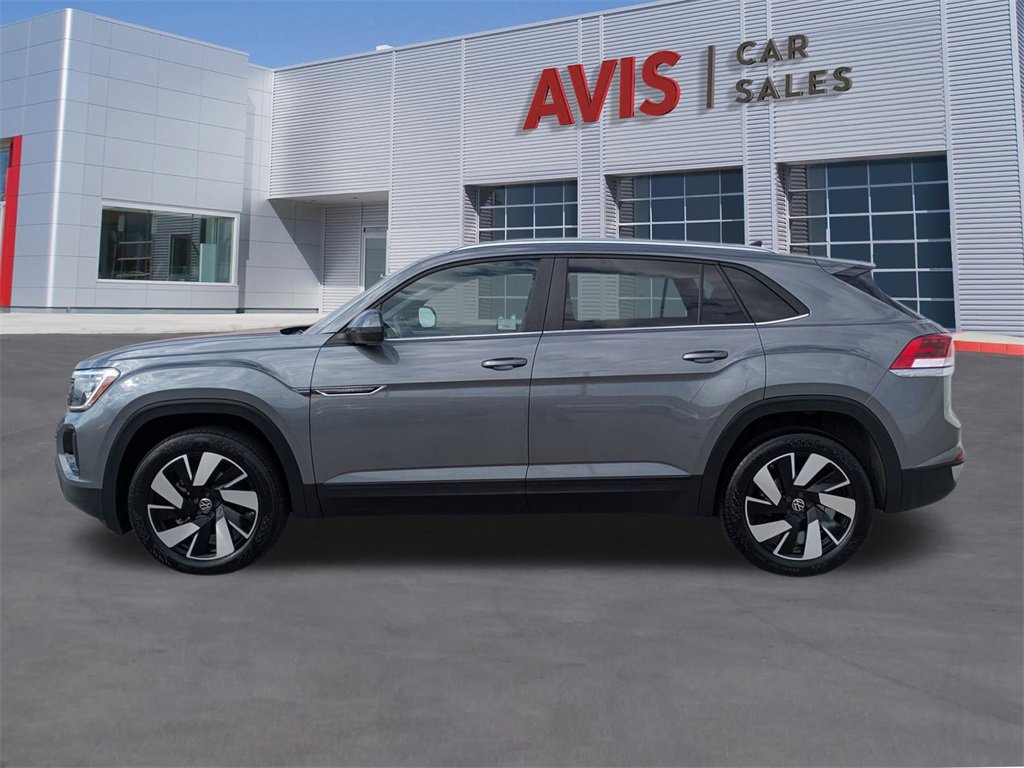 Used 2025 Volkswagen Atlas Cross Sport SE image 10