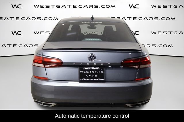 Used 2020 Volkswagen Passat 2.0T R-Line FWD image 4