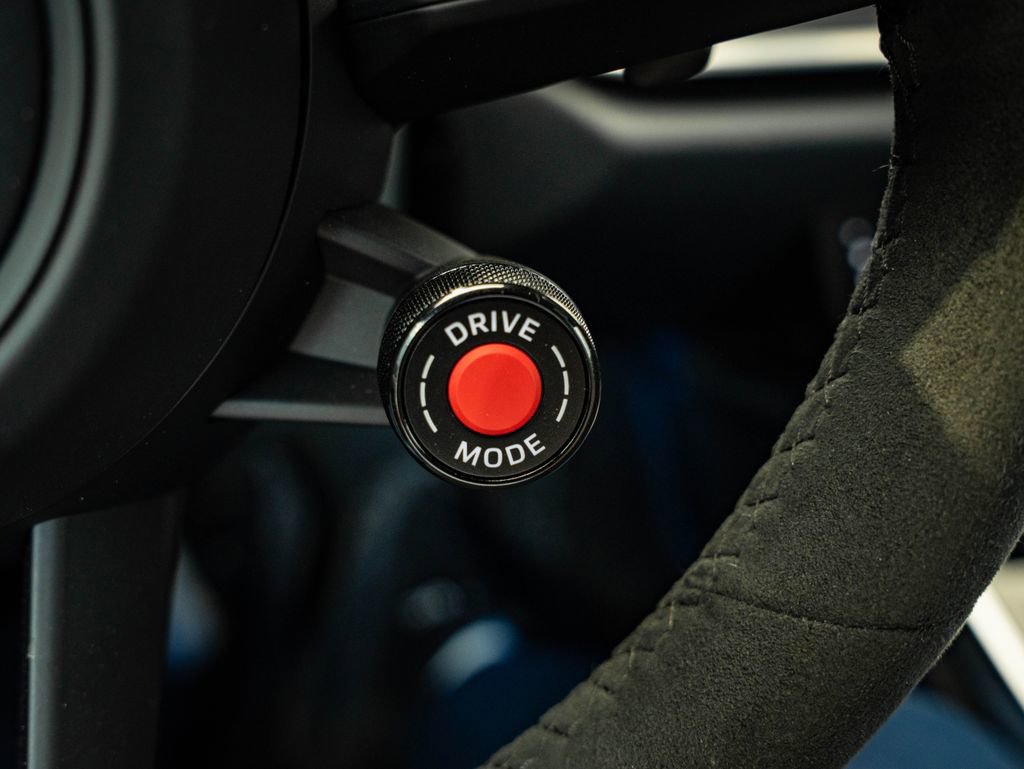 Certified 2025 Porsche 911 Carrera GTS RWD image 32