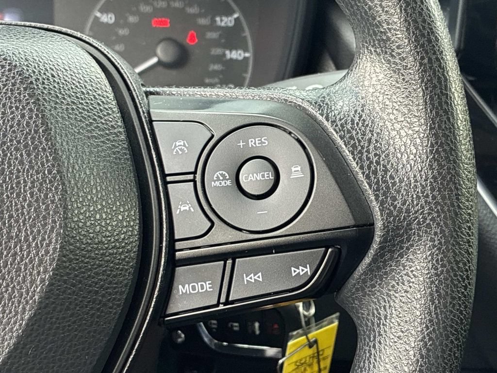 Used 2024 Toyota Corolla LE FWD image 32
