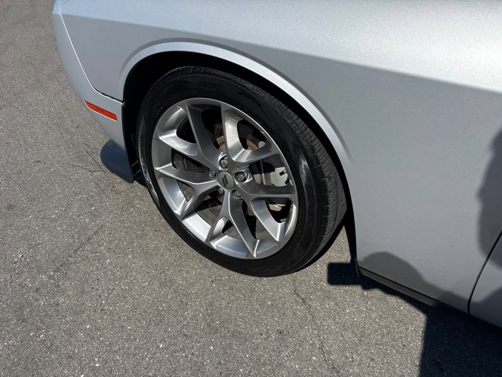 Used 2022 Dodge Challenger GT RWD image 7