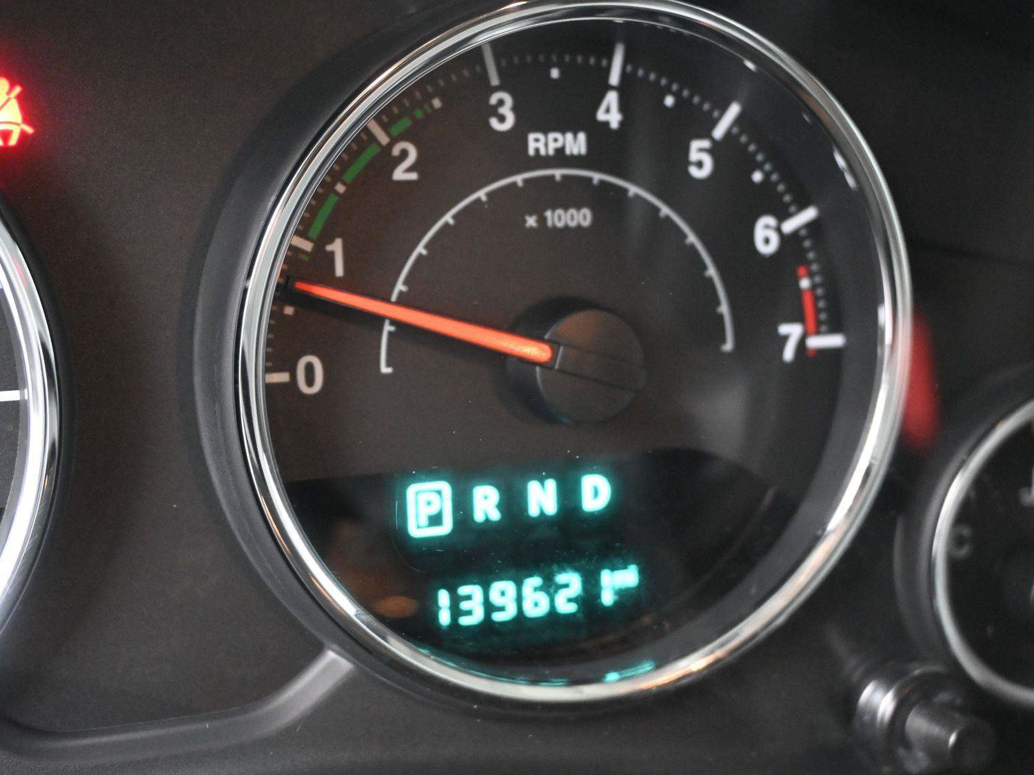 Used 2016 Jeep Wrangler Unlimited Sahara w/ Connectivity Group image 3