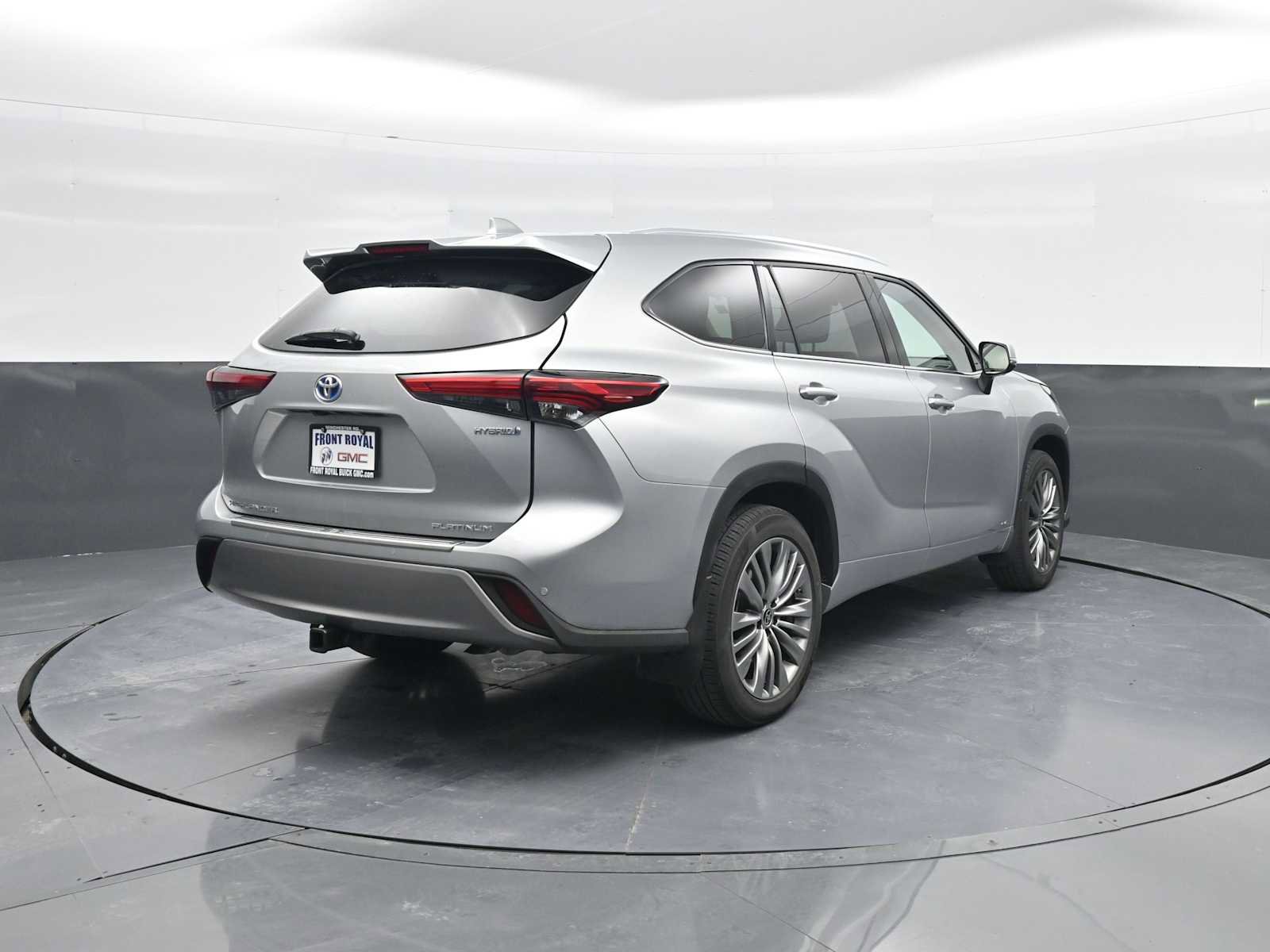 Used 2022 Toyota Highlander Platinum image 7