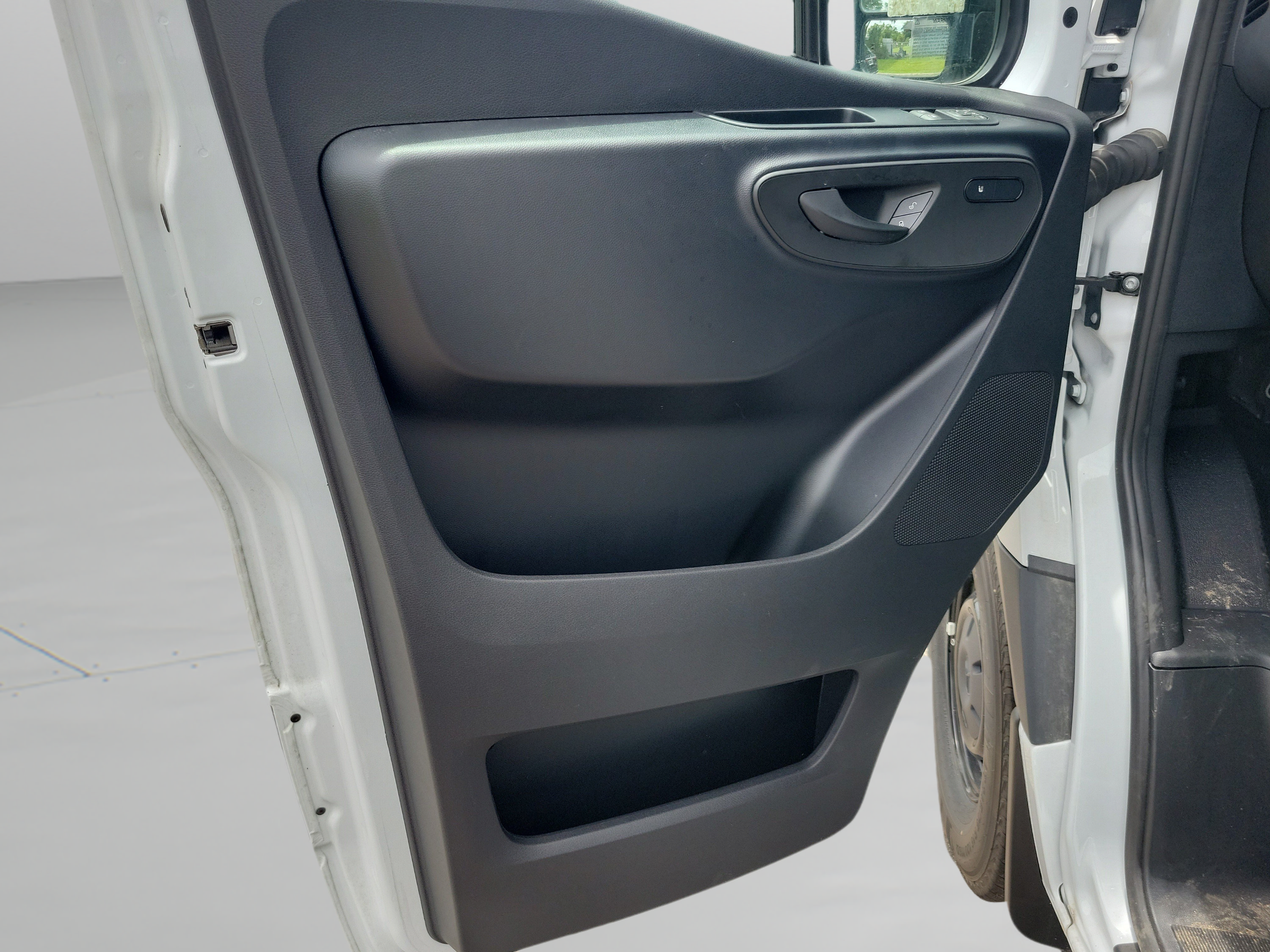 New 2025 Mercedes-Benz Sprinter 2500 image 11
