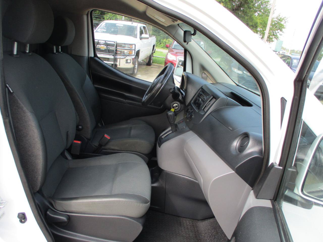 Used 2015 Nissan NV200 SV w/ Back Door Glass Package FWD image 19
