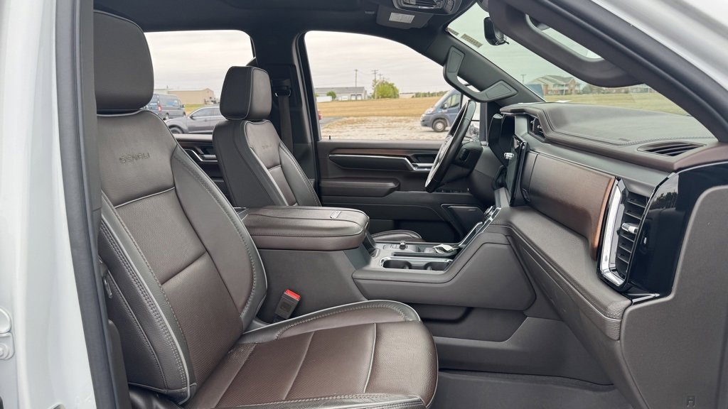 Used 2024 GMC Sierra 2500 Denali w/ Technology Package image 23