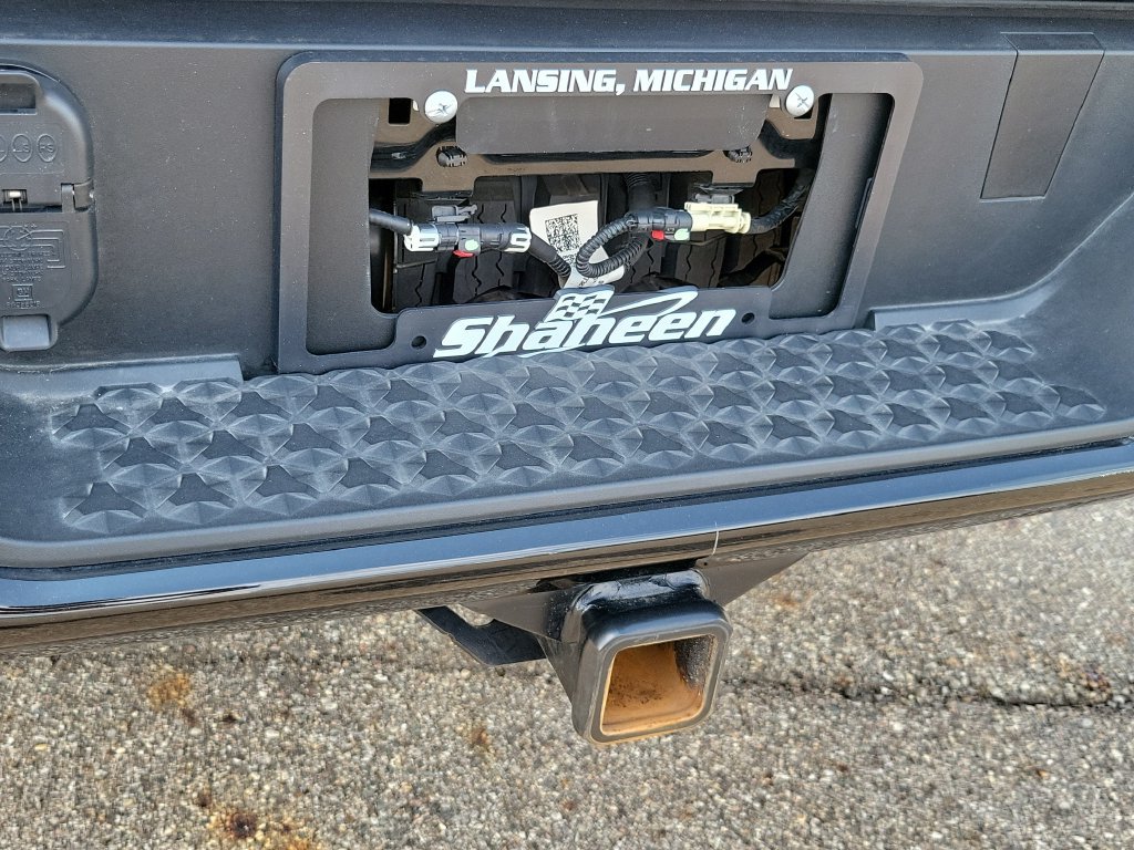 Used 2025 Chevrolet Colorado ZR2 w/ Technology Package AWD/4WD image 36