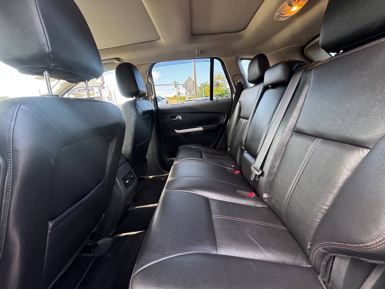 Used 2014 Ford Edge SEL w/ Equipment Group 205A AWD/4WD image 11