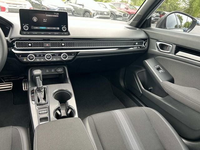 Used 2025 Honda Civic Sport image 16