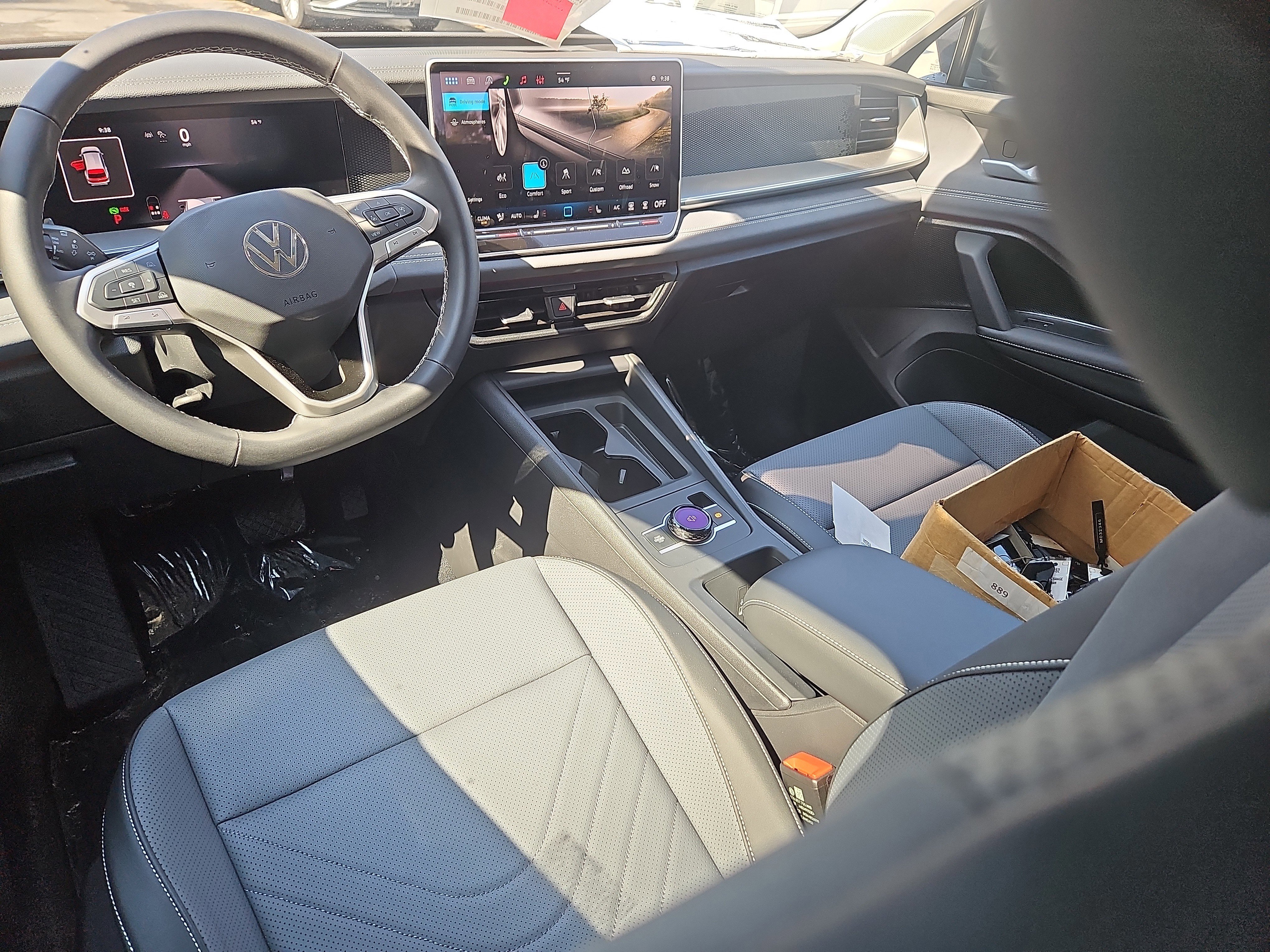 New 2026 Volkswagen Tiguan SE image 4