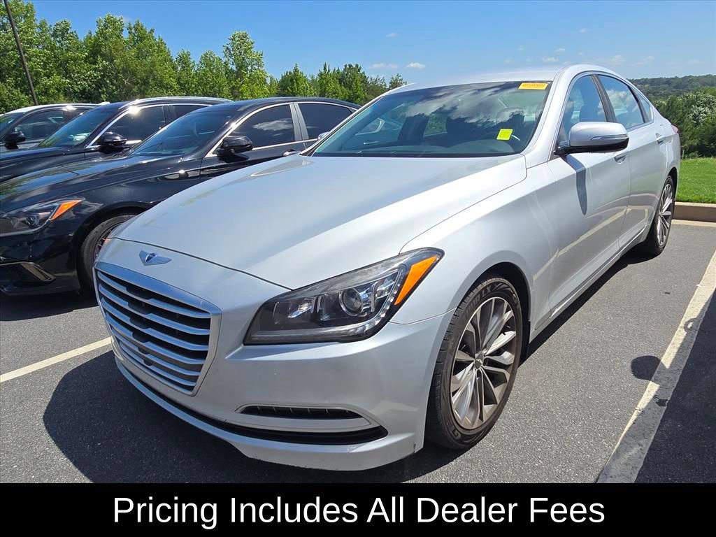Used 2015 Hyundai Genesis 3.8 RWD image 3