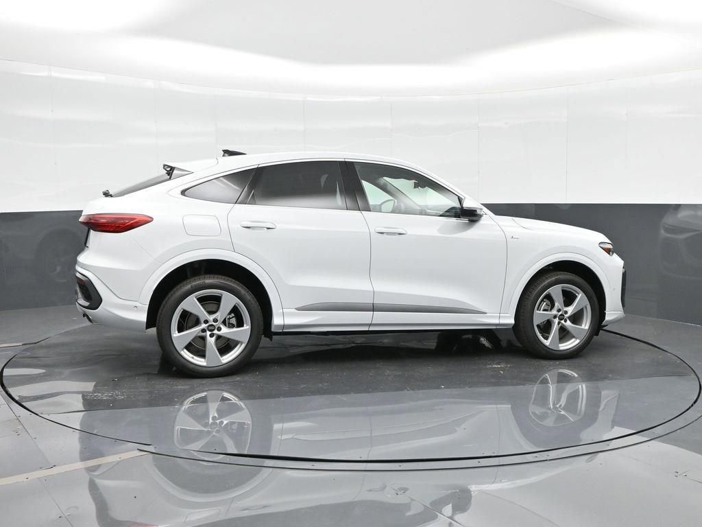 New 2025 Audi Q5 Premium Plus AWD/4WD image 4