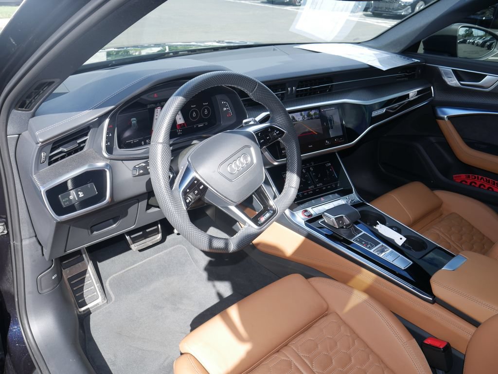 Certified 2024 Audi RS 6 performance AWD/4WD image 9