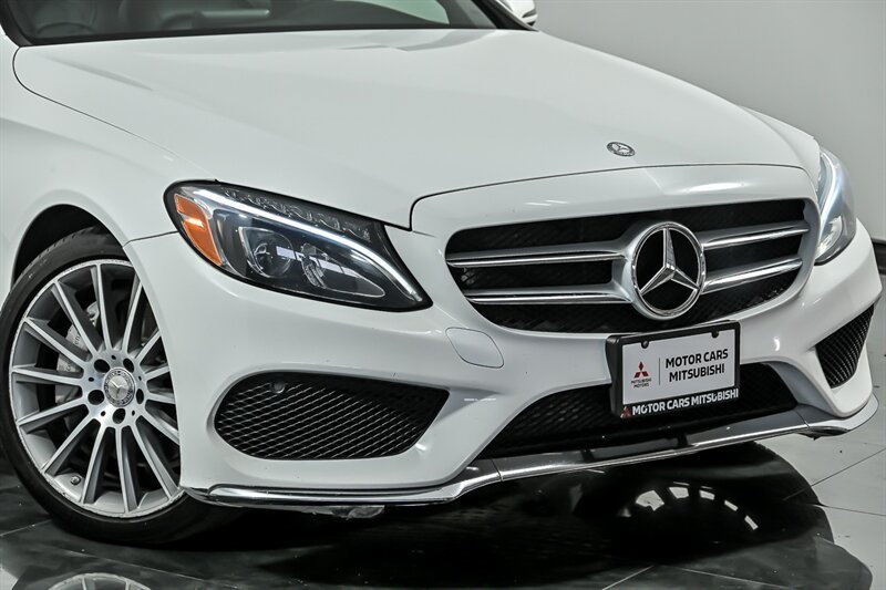 Used 2016 Mercedes-Benz C 300 4MATIC Sedan image 2